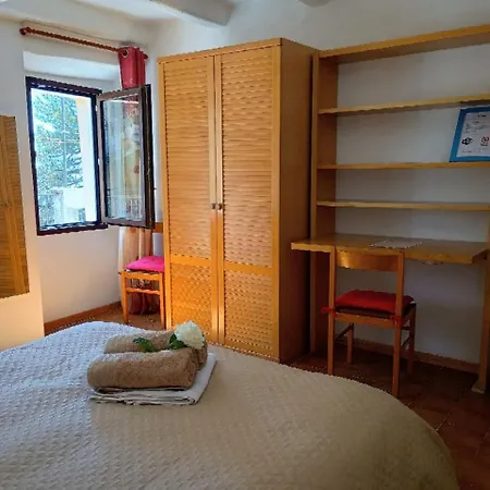 Apartment Romantic Getaway On *