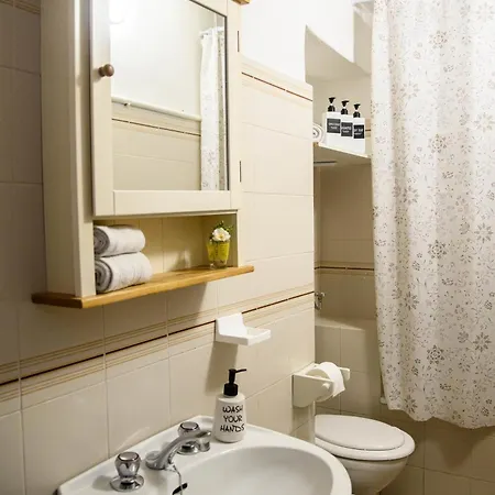 Romantic Getaway On Lejlighed Brunate