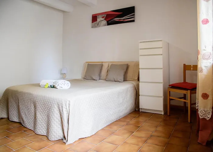 Romantic Getaway On Lejlighed Brunate